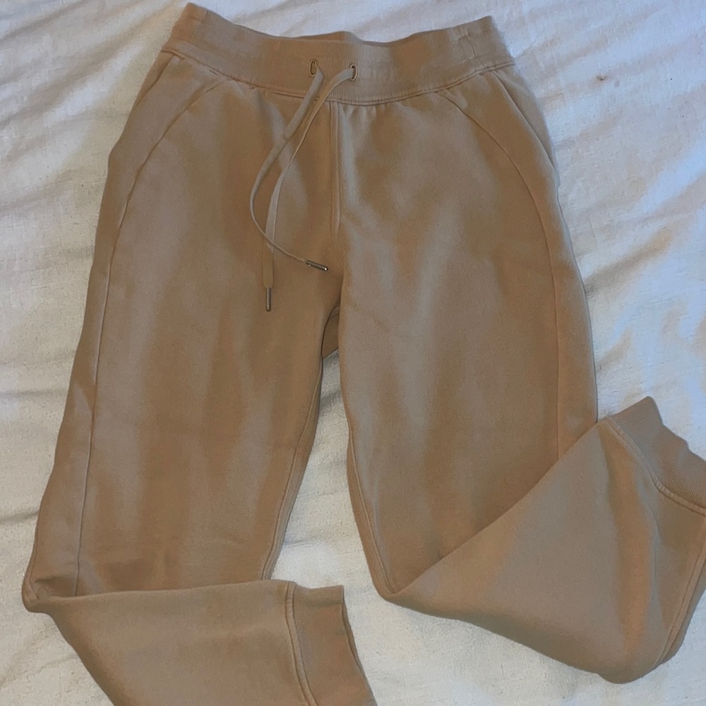 Lululemon joggers